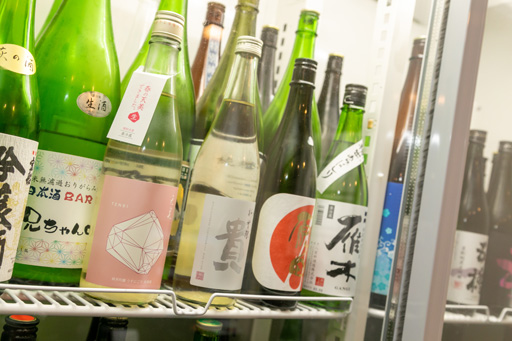 県内の酒造22社すべての日本酒